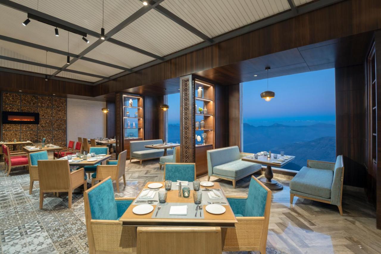 Radisson Kufri Hotel Shimla Bagian luar foto