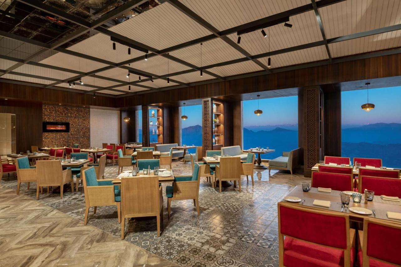Radisson Kufri Hotel Shimla Bagian luar foto