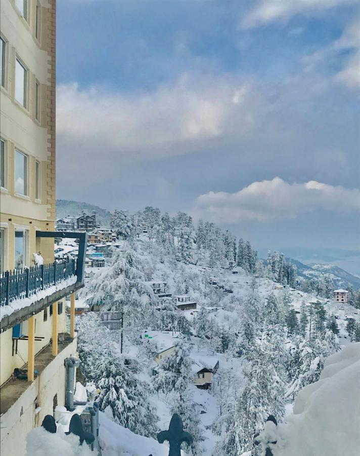 Radisson Kufri Hotel Shimla Bagian luar foto
