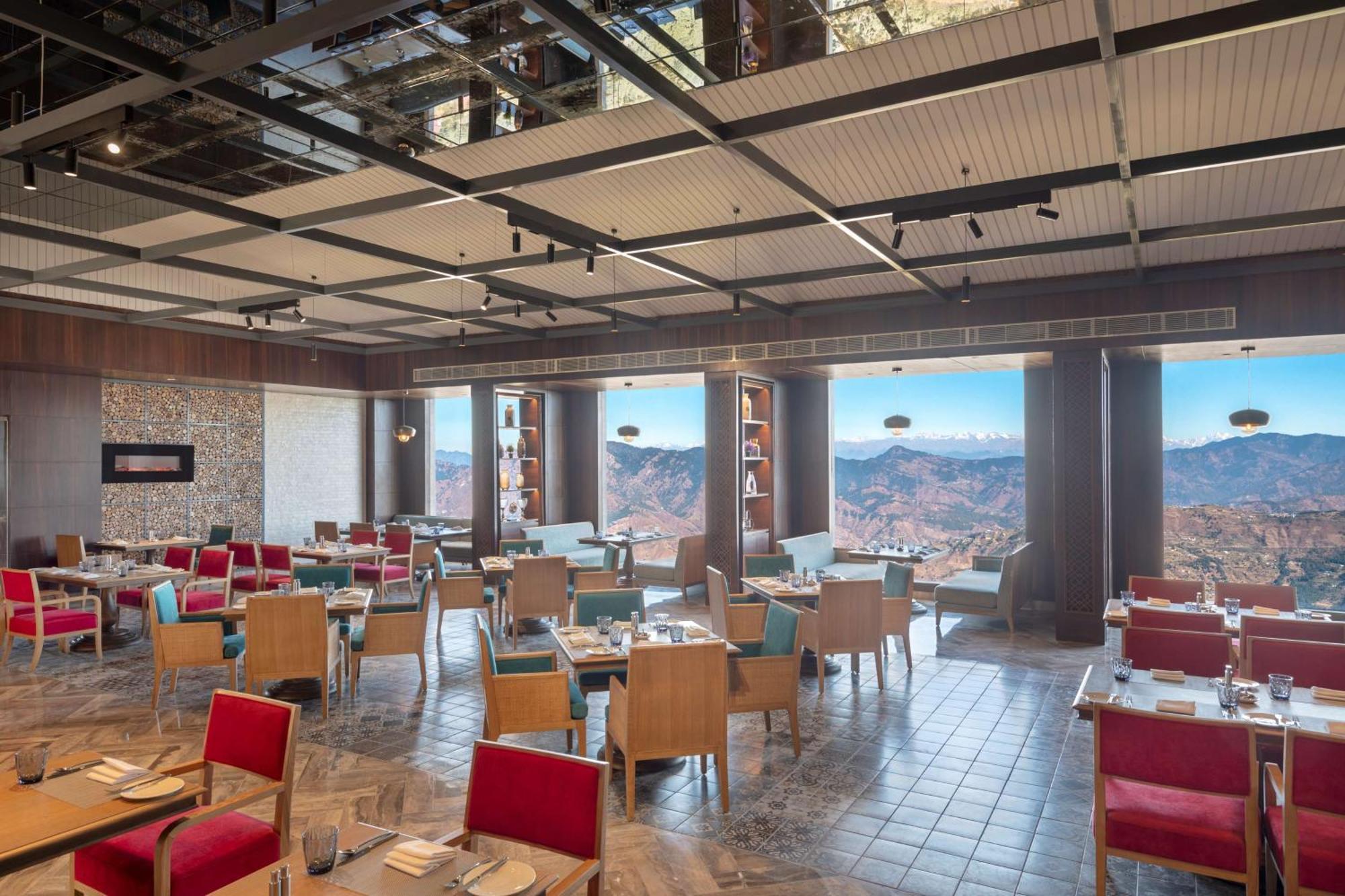 Radisson Kufri Hotel Shimla Bagian luar foto